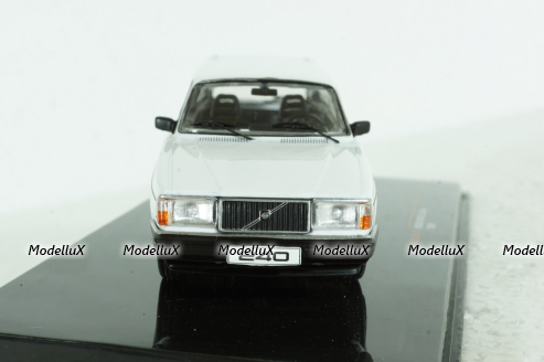 Volvo 240 GL 1988 White, CLC572, IXO 1:43