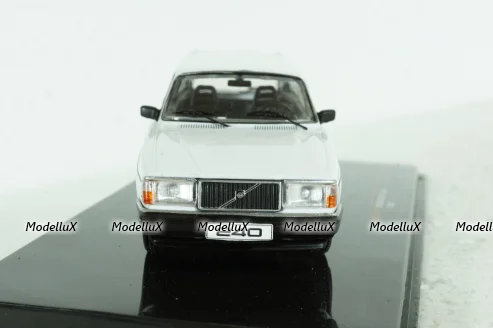 Volvo 240 GL 1988 White, CLC572, IXO 1:43