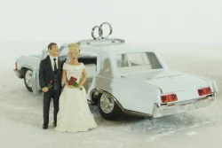 Фигурка Молодожены ( Свадьба),  608а, BM-Toys 1:43