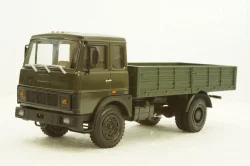 Маз-53371 бортовой 1987г, хаки Н208, Наш Автопром 1:43