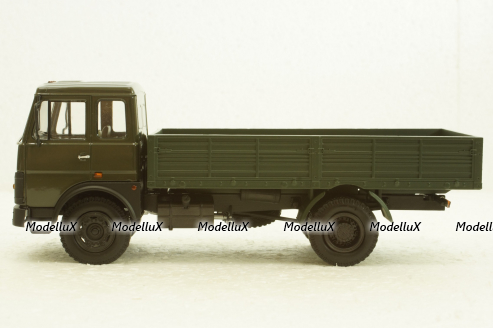 Маз-53371 бортовой 1987г, хаки Н208, Наш Автопром 1:43