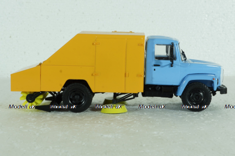 ПУМ-1 (3307) подметально-уборочная на шасси Газ-3307, Легендарные грузовики СССР №101 1:43