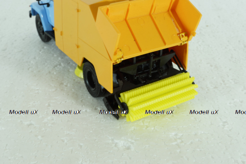 ПУМ-1 (3307) подметально-уборочная на шасси Газ-3307, Легендарные грузовики СССР №101 1:43