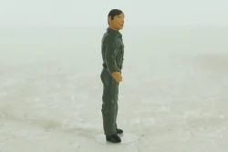 Фигурка Тракторист, Артель "Universal" 1:43