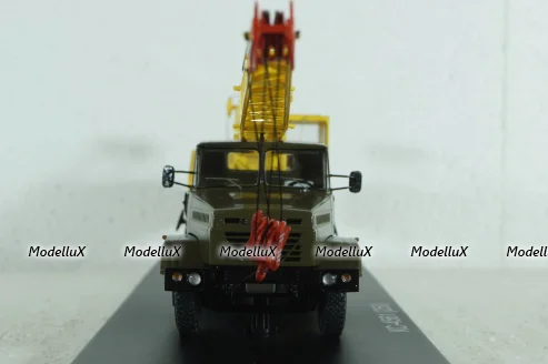 КС-4561(250) Автокран на шасси Краз 250, хаки/желтый, SSM1551, SSM 1:43