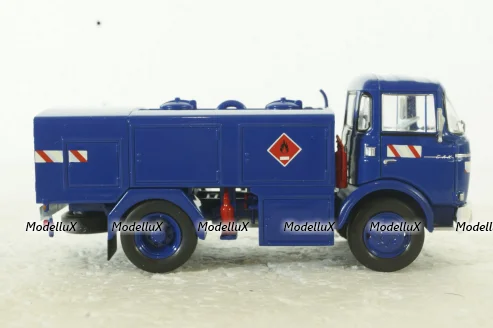 Berliet GAK 5R tanker Truck Fuel Avitailleur, Berliet Collection, Hachette 1:43