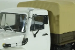 Газ-3309 бортовой с тентом, АвтоИстория 1:43 Уценка!