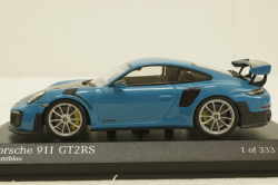 Porsche 911 (991 II) GT2 RS with silver rims 2018 lightblue, 413067275, Minichamps 1:43