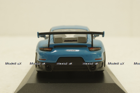 Porsche 911 (991 II) GT2 RS with silver rims 2018 lightblue, 413067275, Minichamps 1:43