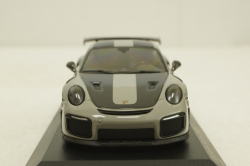 Porsche 911 (991/2) GT2 RS with gold rims 2018 lightgrey, 413 067288, Minichamps 1:43