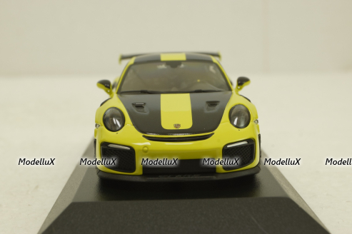 Porsche 911 (991/2) GT2 RS with silver rims 2018 lightgreen, 413067281, Minichamps 1:43