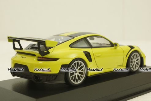 Porsche 911 (991/2) GT2 RS with silver rims 2018 lightgreen, 413067281, Minichamps 1:43