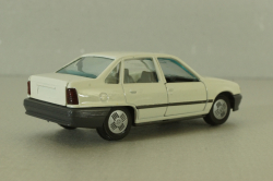 Opel Kadett GLC (Kadett E)  1984, white, GAMA 1:43