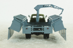 М-30 (53) мусоровоз М-30, на шасси Газ-53 (ранний), хаки/синий, Автоистория 1:43