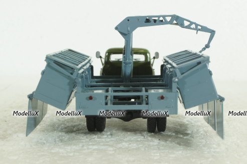 М-30 (53) мусоровоз М-30, на шасси Газ-53 (ранний), хаки/синий, Автоистория 1:43
