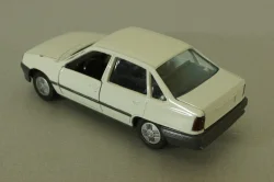 Opel Kadett GLC (Kadett E)  1984, white, GAMA 1:43
