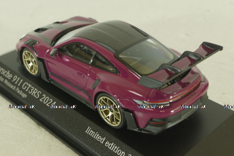 Porsche 911 (992) GT3 RS with Weissach-Package, rubin red/golden rims and black décor, 413062123, Minichamps 1:43 