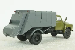 53М мусоровоз бункерного типа на шасси Газ-53 1967, хаки/серый, 103160, Автоистория 1:43