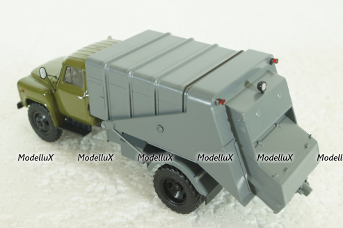 53М мусоровоз бункерного типа на шасси Газ-53 1967, хаки/серый, 103160, Автоистория 1:43