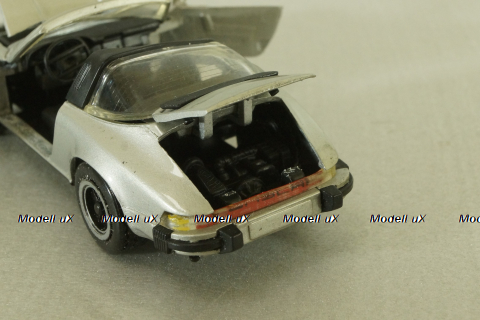 Porsche 911 targa 1975, silver, NZG 1:43 Уценка!