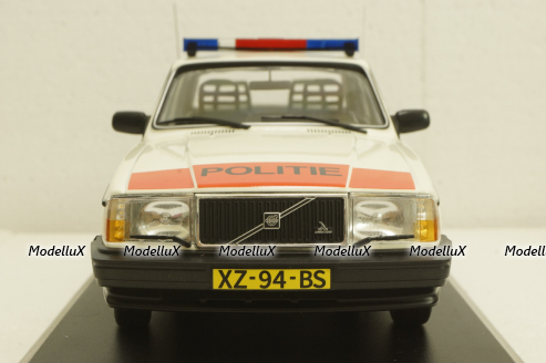 Volvo 240 GL, Politie Netherlands, 1986, 155171498, Minichamps 1:18