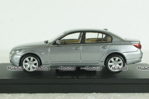 BMW 545i (E60) 2003, silver, 03501S, Kyosho 1:43