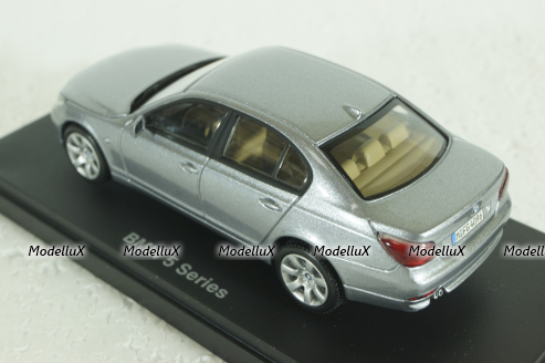 BMW 545i (E60) 2003, silver, 03501S, Kyosho 1:43