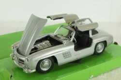 Mercedes 300 SL (W198) silver, 24064, Welly 1:24