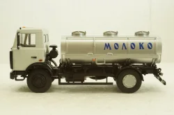  Маз-5337 АЦИТ-7,7 Молоко, АвтоИстория 1:43