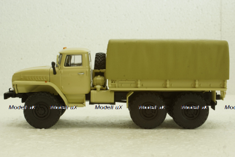 Урал-4320 борт з тентом, бежевий, АвтоИстория 1:43