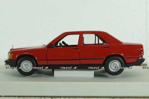 Mercedes 190E 1984, red, BU21103R, Burago 1:24 Уценка!