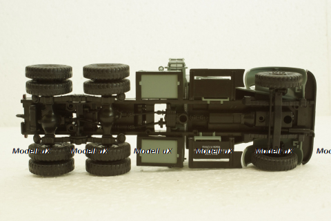 Яаз-210Д тягач, сірий, 100299, АвтоИстория 1:43