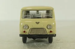 Уаз-452 А41, бежевый, 86г., Тантал/Радон 1:43