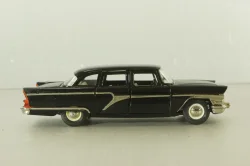 Газ-13 Чайка, черная, Тантал/Радон 1:43
