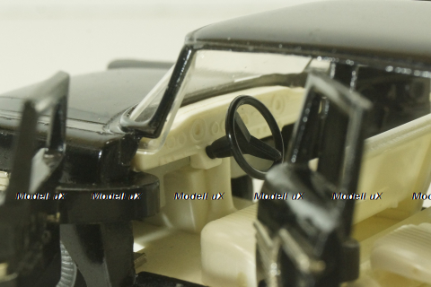 Газ-13 Чайка, черная, Тантал/Радон 1:43