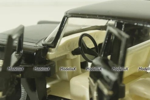 Газ-13 Чайка, черная, Тантал/Радон 1:43