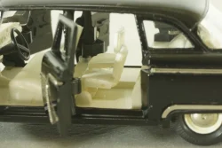 Газ-13 Чайка, черная, Тантал/Радон 1:43