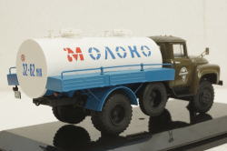 Зил-130, Автоцистерна «АЦПТ-4,1» Молоко, 1986 г., 113019, DiP Models 1:43 (Реплика)