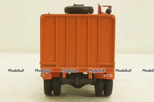 КО-413(130) мусоровоз, 101388, АвтоИстория 1:43