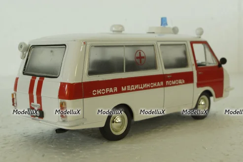 Раф-22031, Скорая помощь, белая, Автолегенды СССР 1:43