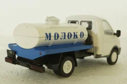 Газ-3302 Газель, Молоко, Автомобиль на службе 1:43