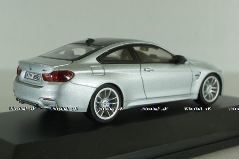 BMW M4 Coupe (F82) 2014, silver, Herpa 1:43