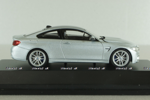 BMW M4 Coupe (F82) 2014, silver, Herpa 1:43