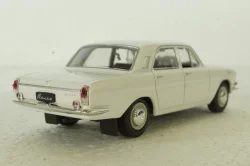 Газ-24 Волга, белая, Автолегенды СССР 1:43