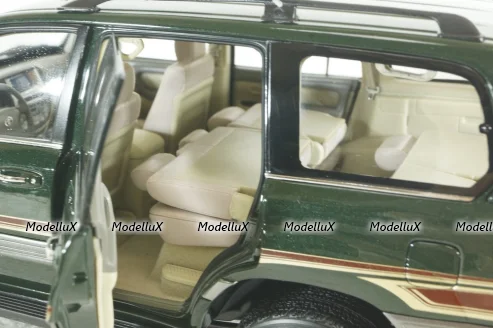 Toyota Land Cruiser 100, 2003 green, Paudi 1:18