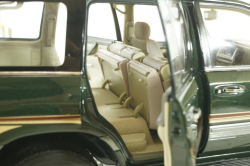 Toyota Land Cruiser 100, 2003 green, Paudi 1:18