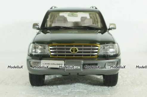 Toyota Land Cruiser 100, 2003 green, Paudi 1:18