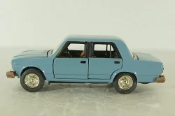 Ваз-2107, ноябрь 19..г., Тантал/Радон 1:43