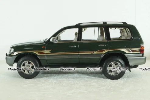 Toyota Land Cruiser 100, 2003 green, Paudi 1:18