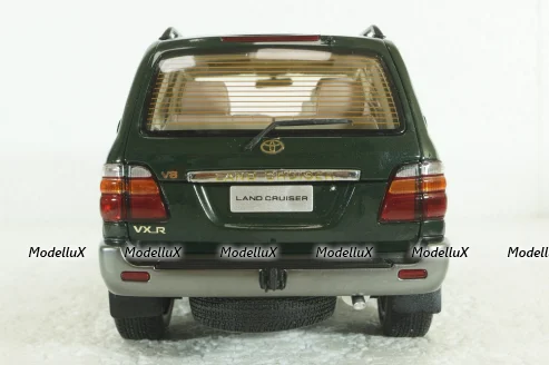 Toyota Land Cruiser 100, 2003 green, Paudi 1:18